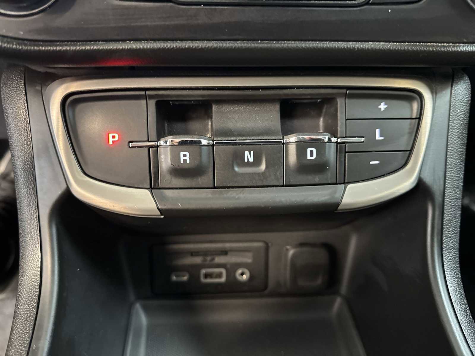 Used 2022 GMC Terrain Denali w/ Denali Premium Package image 32