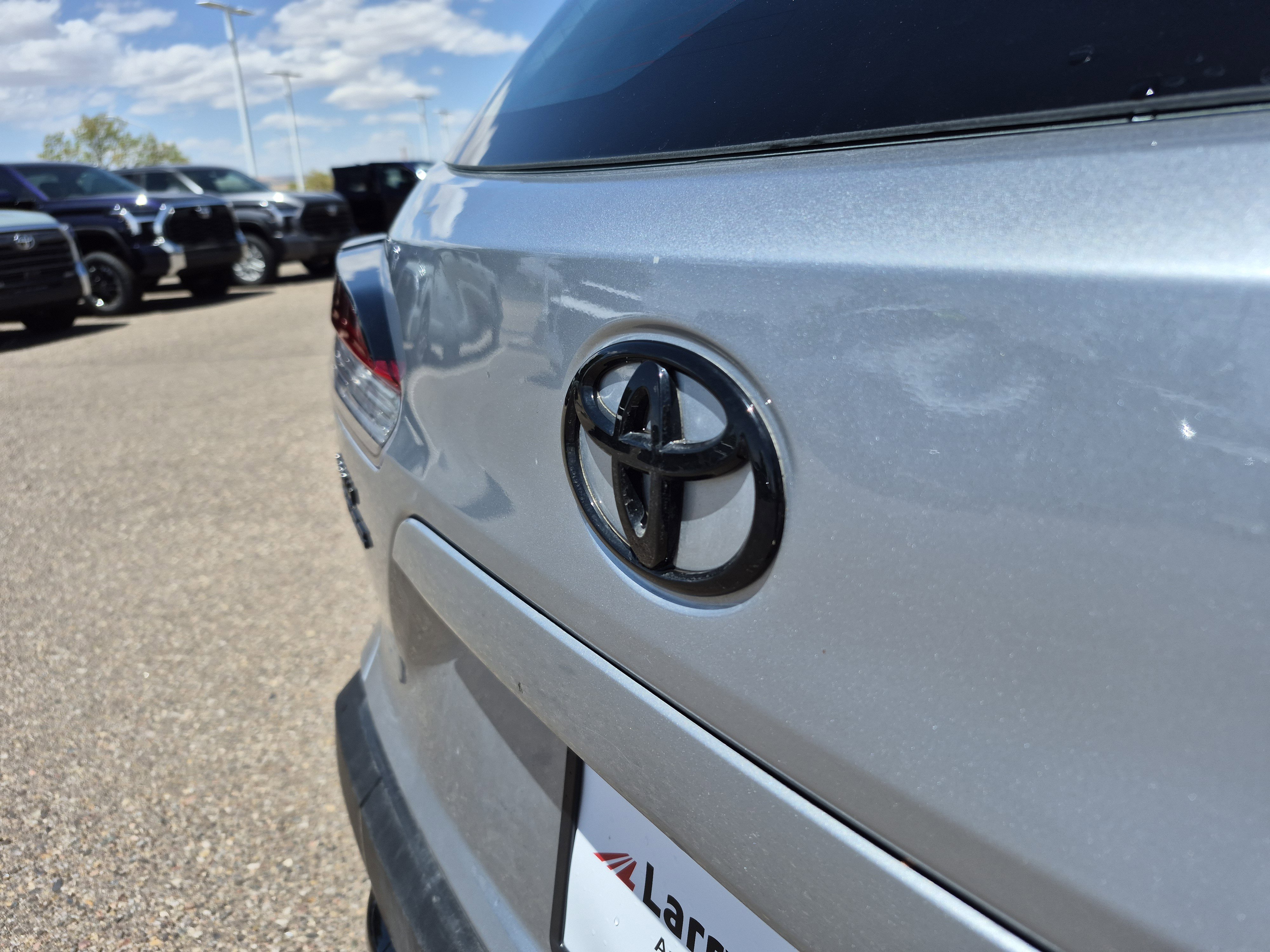 Used 2025 Toyota Corolla Cross AWD Hybrid image 22