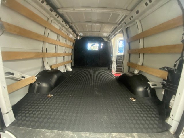 Used 2023 Chevrolet Express 2500 w/ Driver Convenience Package image 9