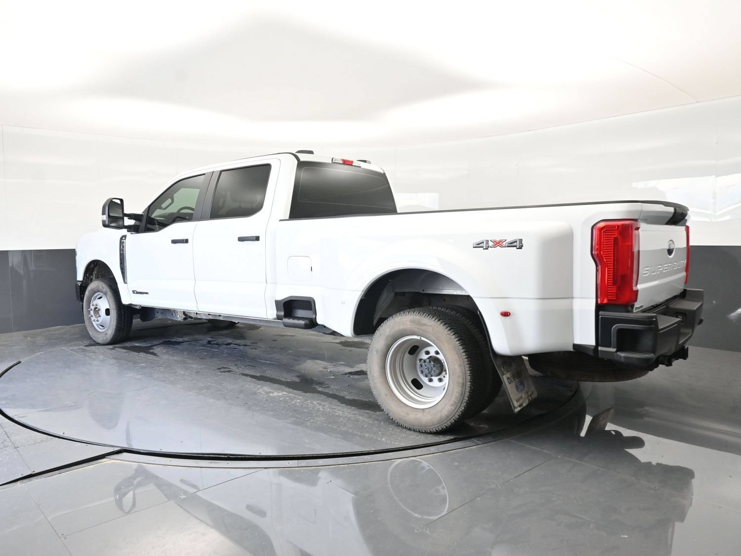 Certified 2024 Ford F350 XL AWD/4WD image 2