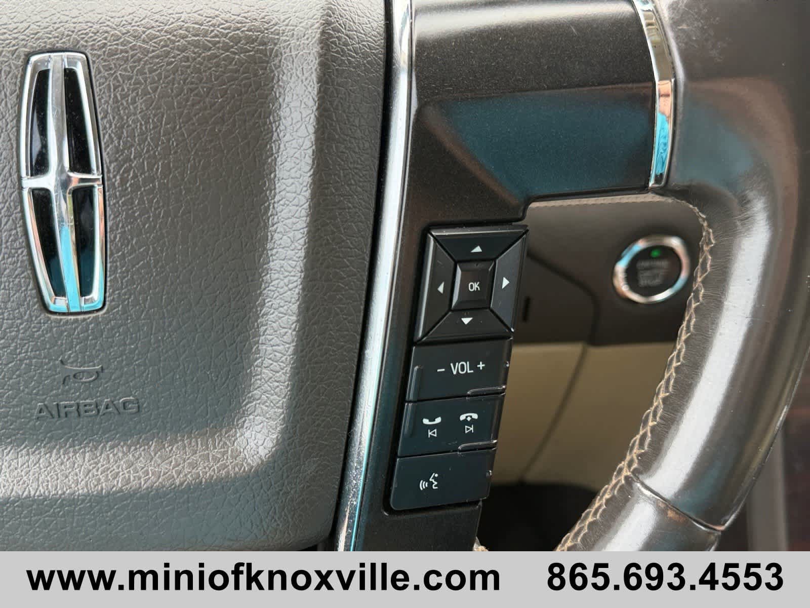 Used 2017 Lincoln Navigator Reserve AWD/4WD image 26