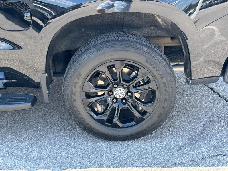 Used 2024 Chevrolet Silverado 1500 High Country AWD/4WD image 7