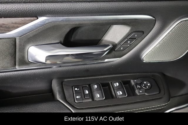 Used 2025 RAM 1500 Laramie AWD/4WD image 20