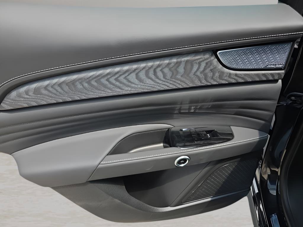 New 2025 Maserati Grecale GT image 29