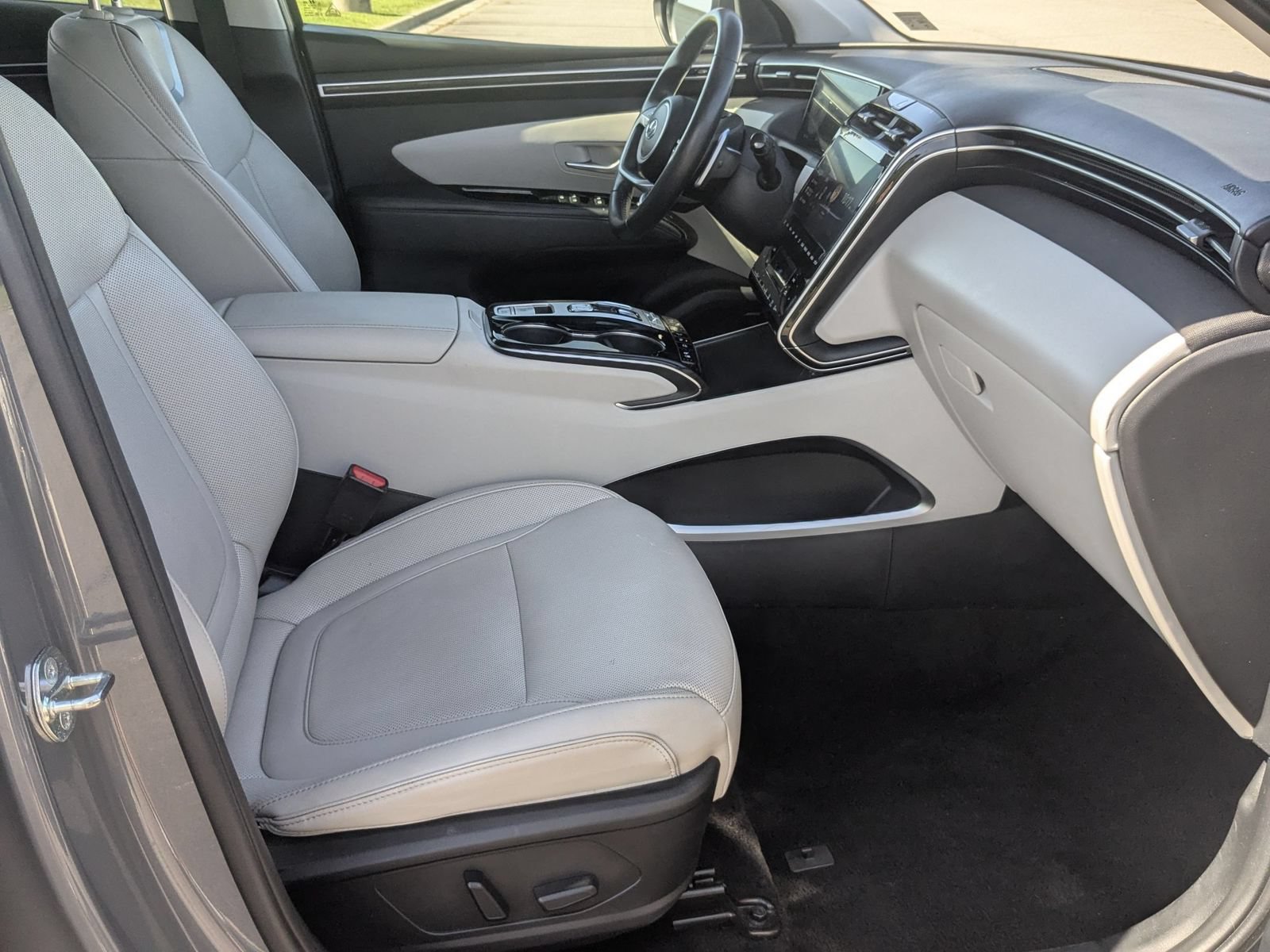 Used 2024 Hyundai Tucson Limited AWD/4WD image 38