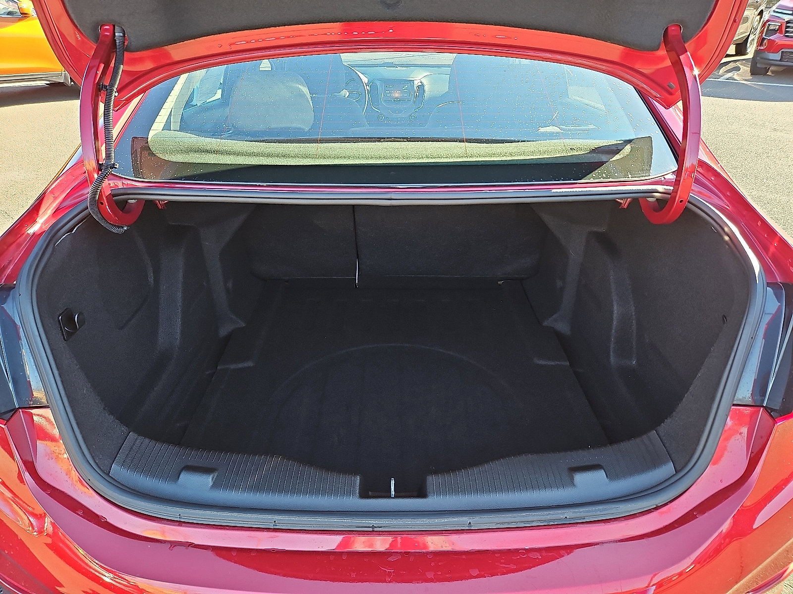 Used 2018 Chevrolet Cruze LT w/ Convenience Package image 29