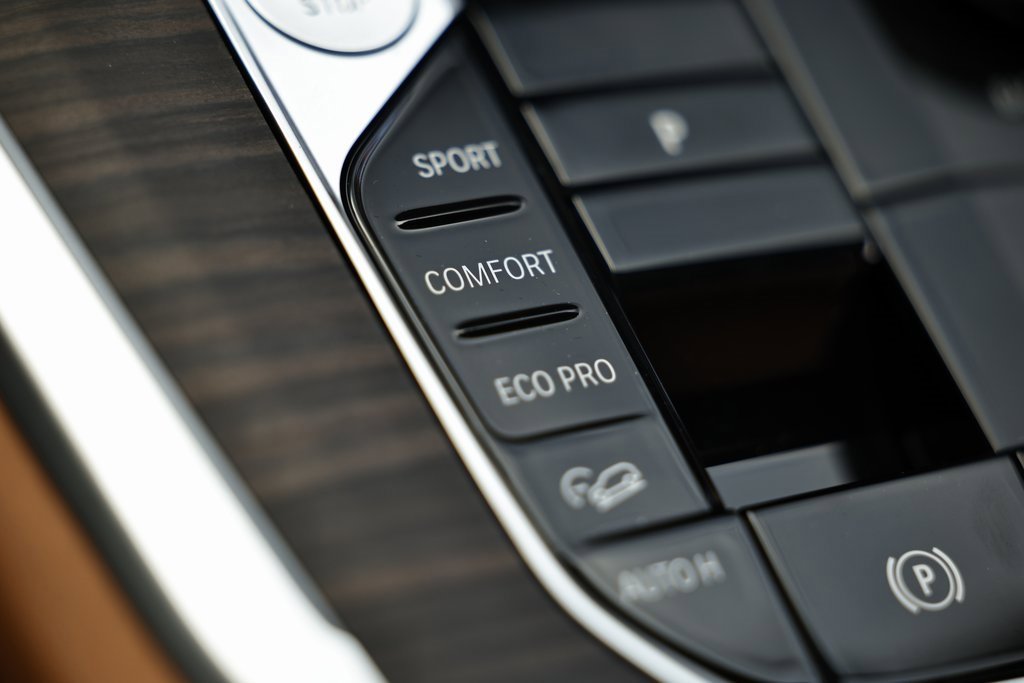 New 2026 BMW X5 xDrive40i w/ M Sport Package image 38