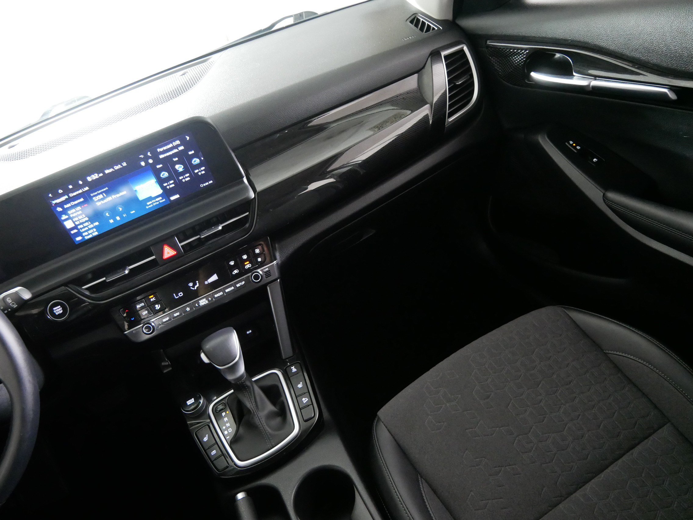 Used 2024 Kia Seltos S AWD/4WD image 11