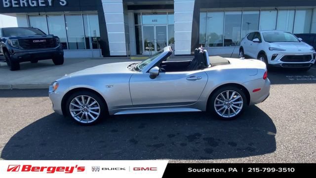 Used 2018 FIAT 124 Spider Lusso w/ Convenience Group RWD image 6
