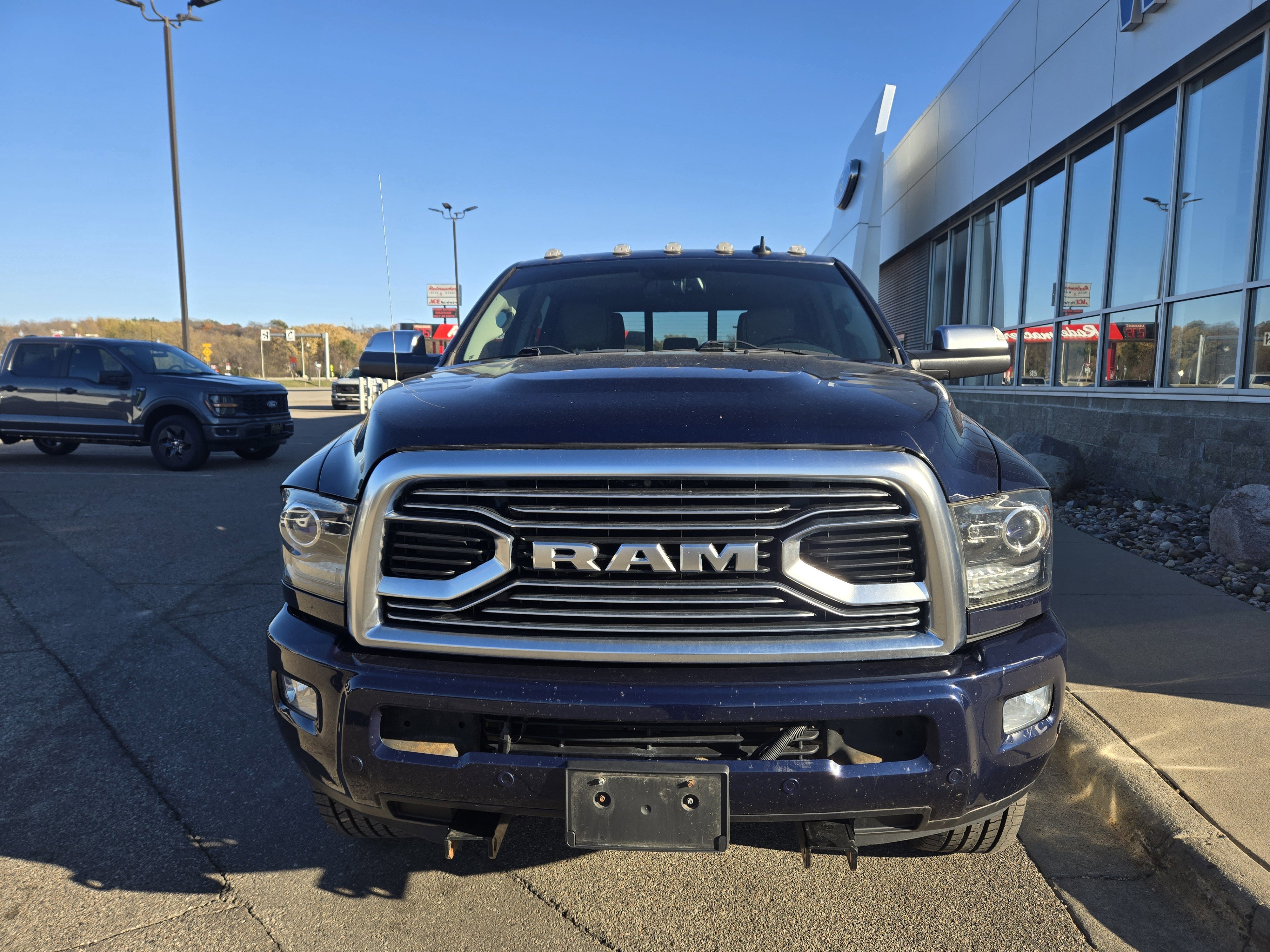 Used 2018 RAM 3500 Laramie Longhorn image 4
