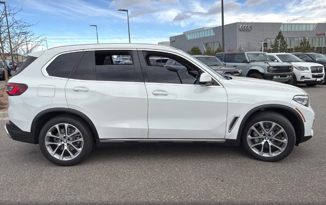 Used 2023 BMW X5 xDrive40i w/ Premium Package image 6