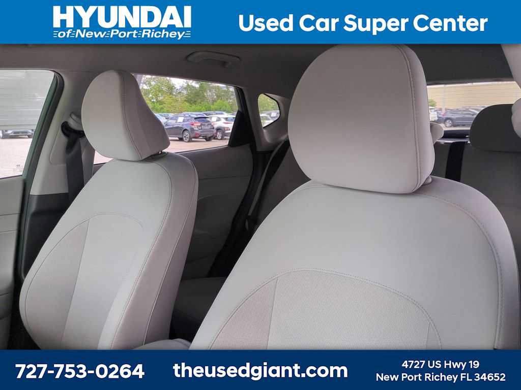 Certified 2024 Hyundai Kona SEL FWD image 7