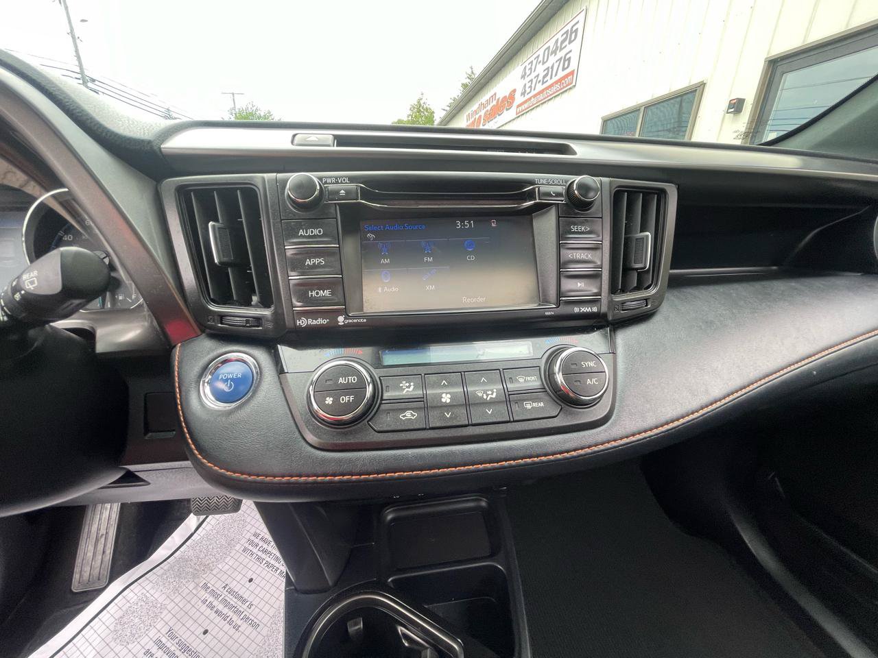 Used 2017 Toyota RAV4 SE AWD/4WD image 13