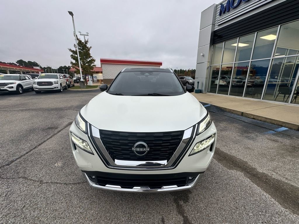 Used 2022 Nissan Rogue Platinum w/ Head-Up Display Package image 6