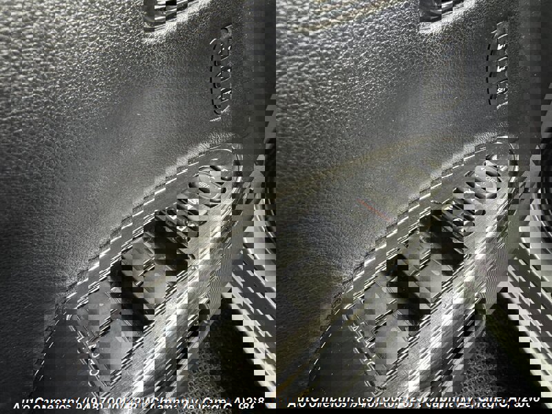 Used 2017 Toyota Avalon Limited w/ Carpet Mat Package image 25