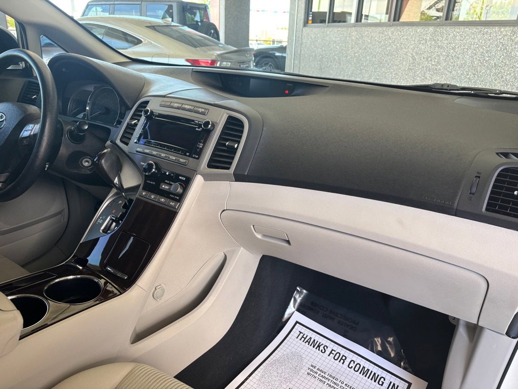 Used 2011 Toyota Venza FWD image 33