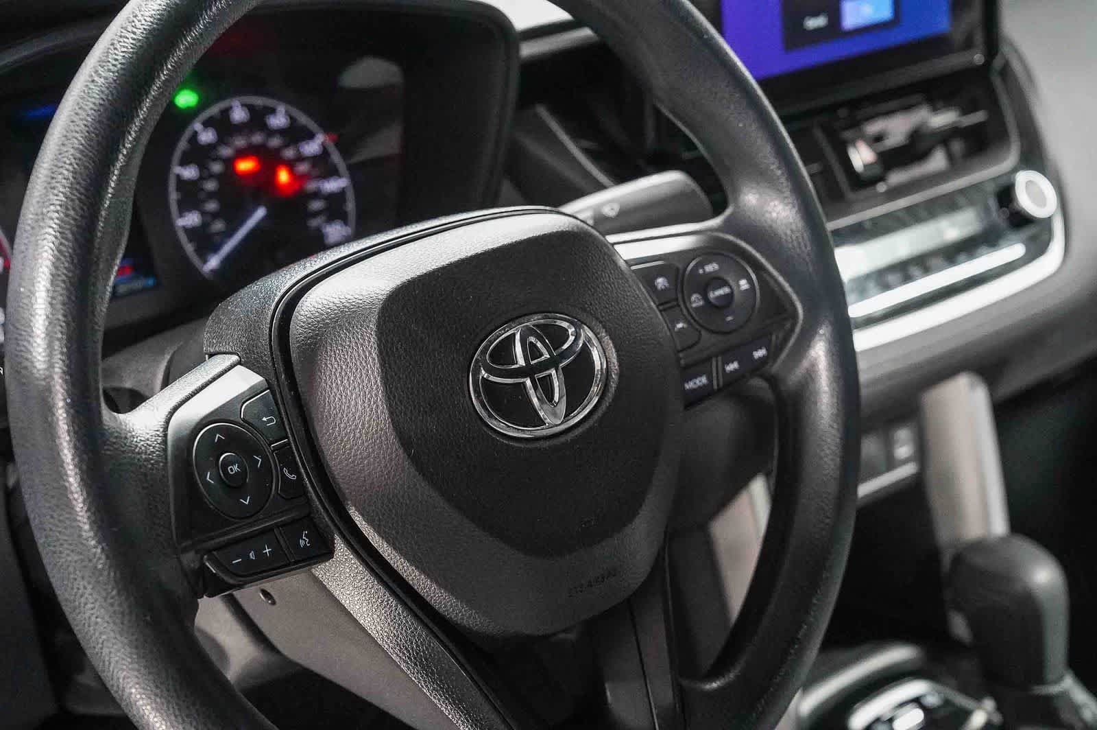 Certified 2024 Toyota Corolla Cross AWD Hybrid image 21