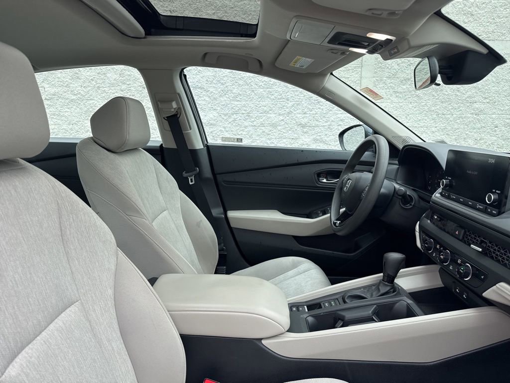Certified 2023 Honda Accord EX image 17