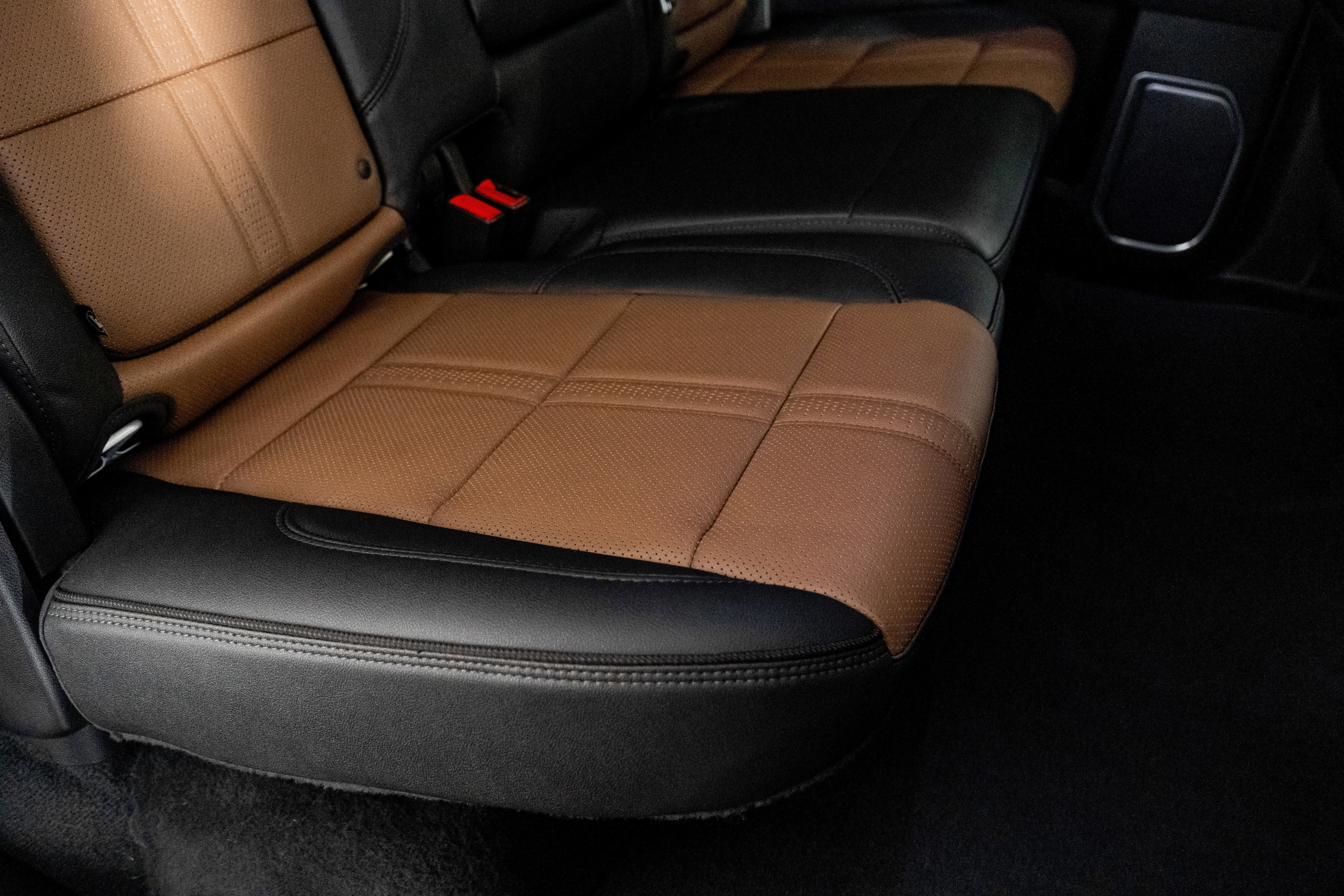 Used 2023 Chevrolet Silverado 1500 High Country w/ Technology Package image 29