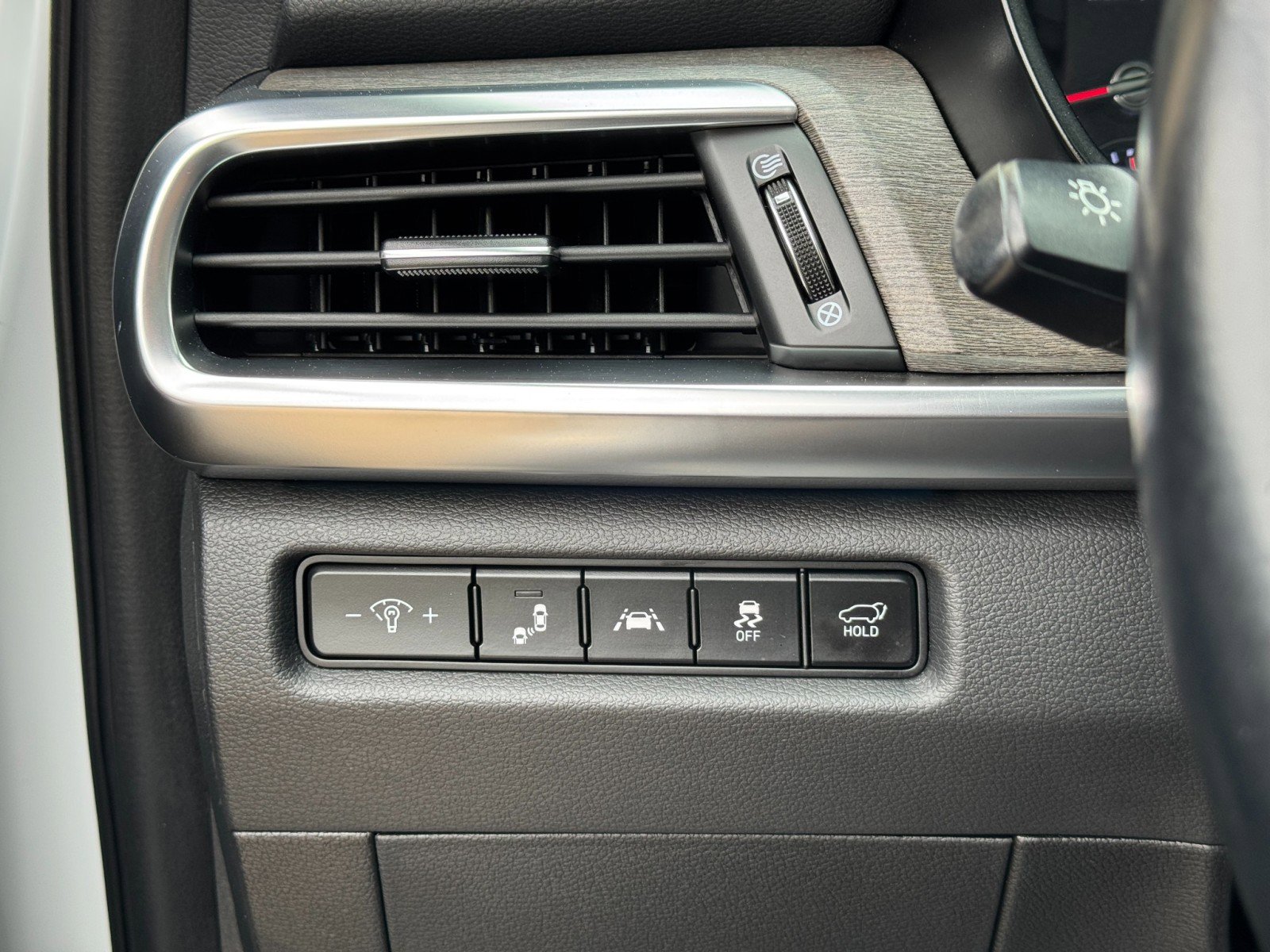 Used 2020 Kia Telluride SX FWD image 18