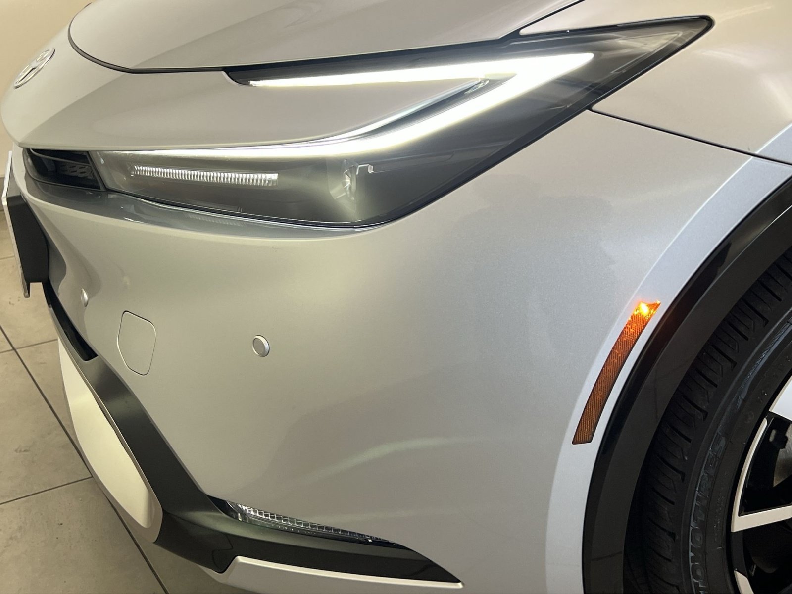 Used 2026 Toyota Prius Plug-In Hybrid FWD image 29