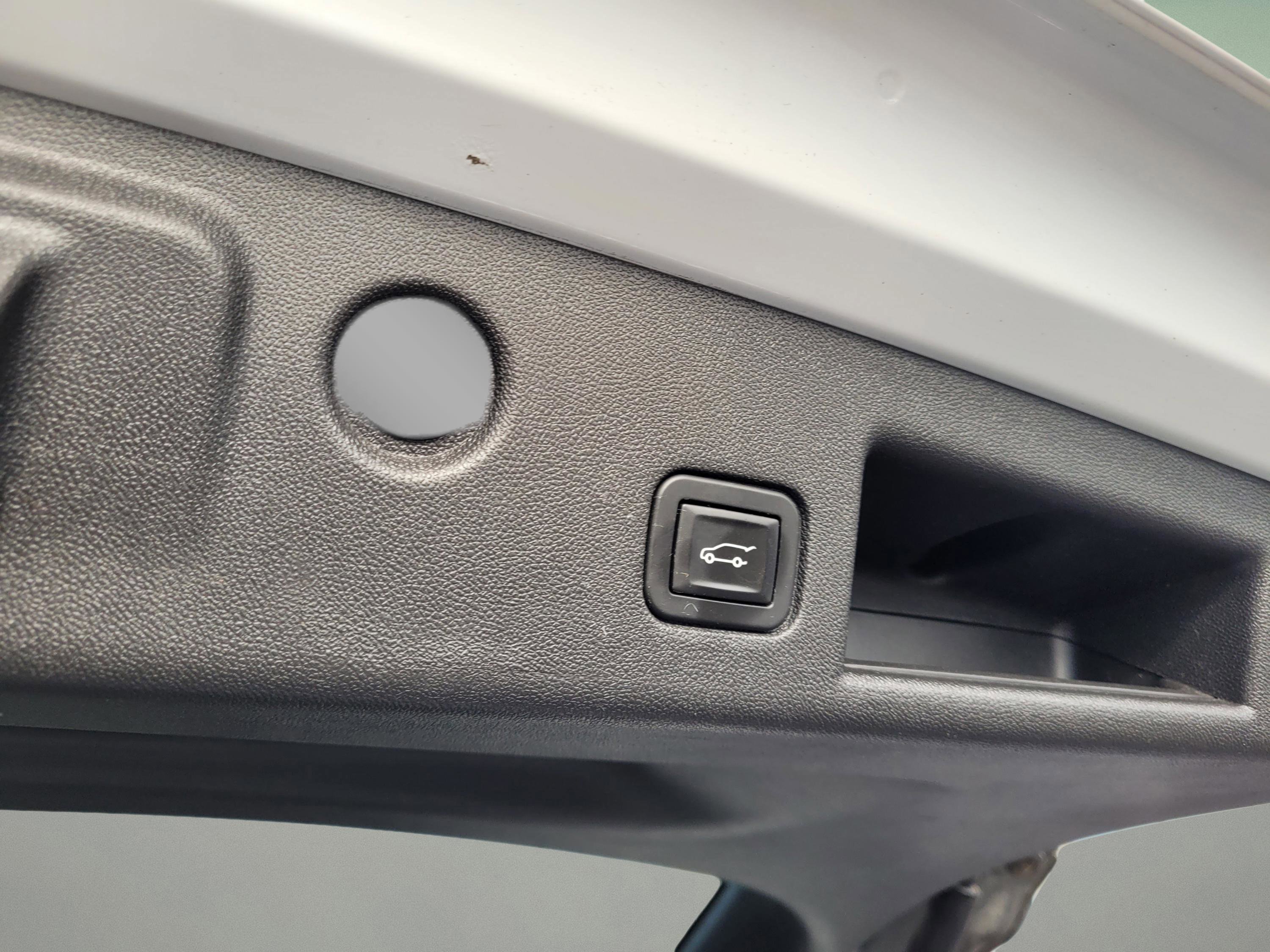 Used 2019 Chevrolet Equinox LT image 29