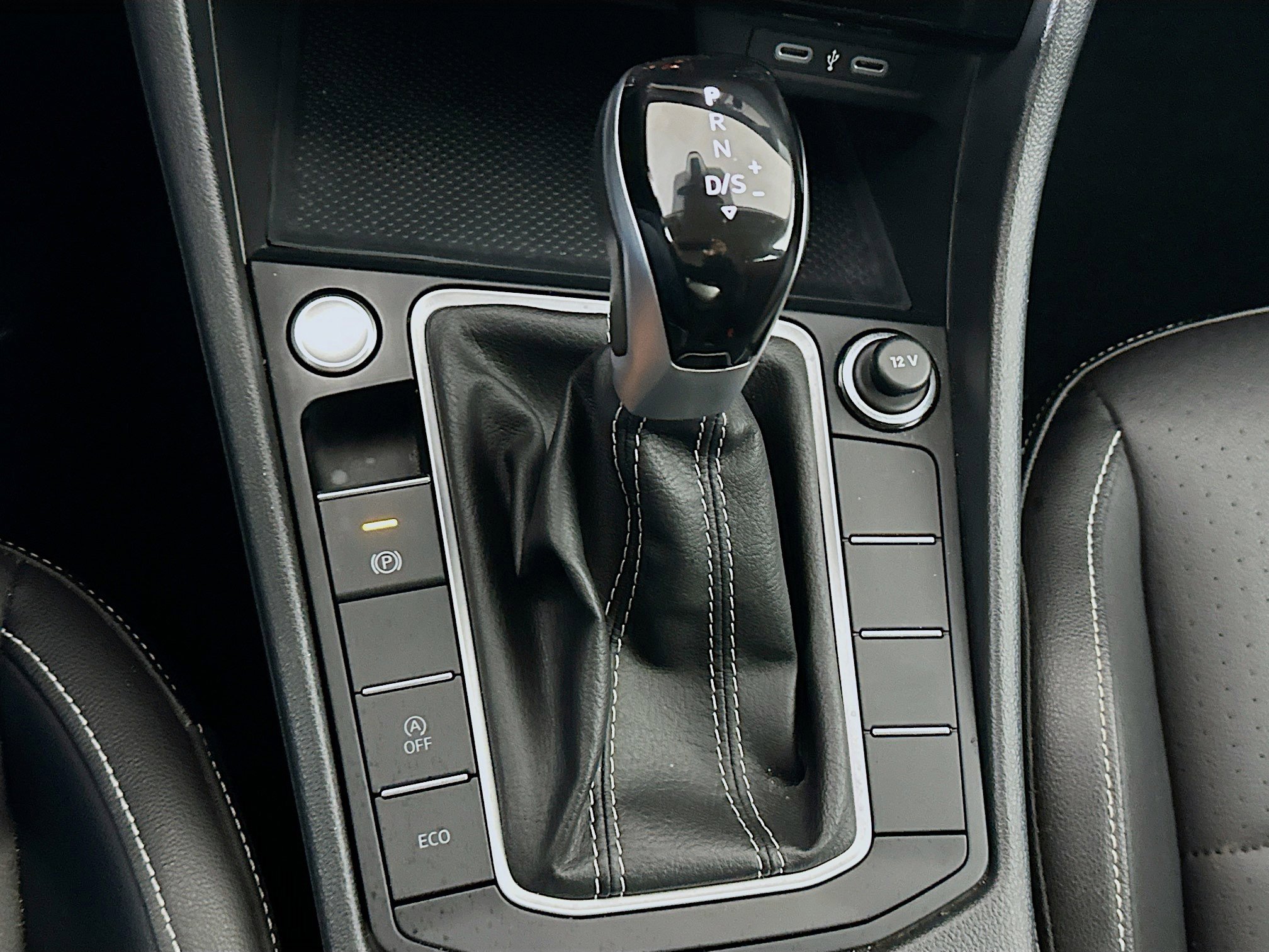 Used 2024 Volkswagen Jetta SE image 24