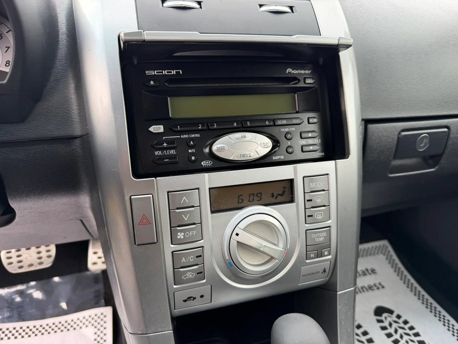 Used 2005 Scion tC FWD image 15