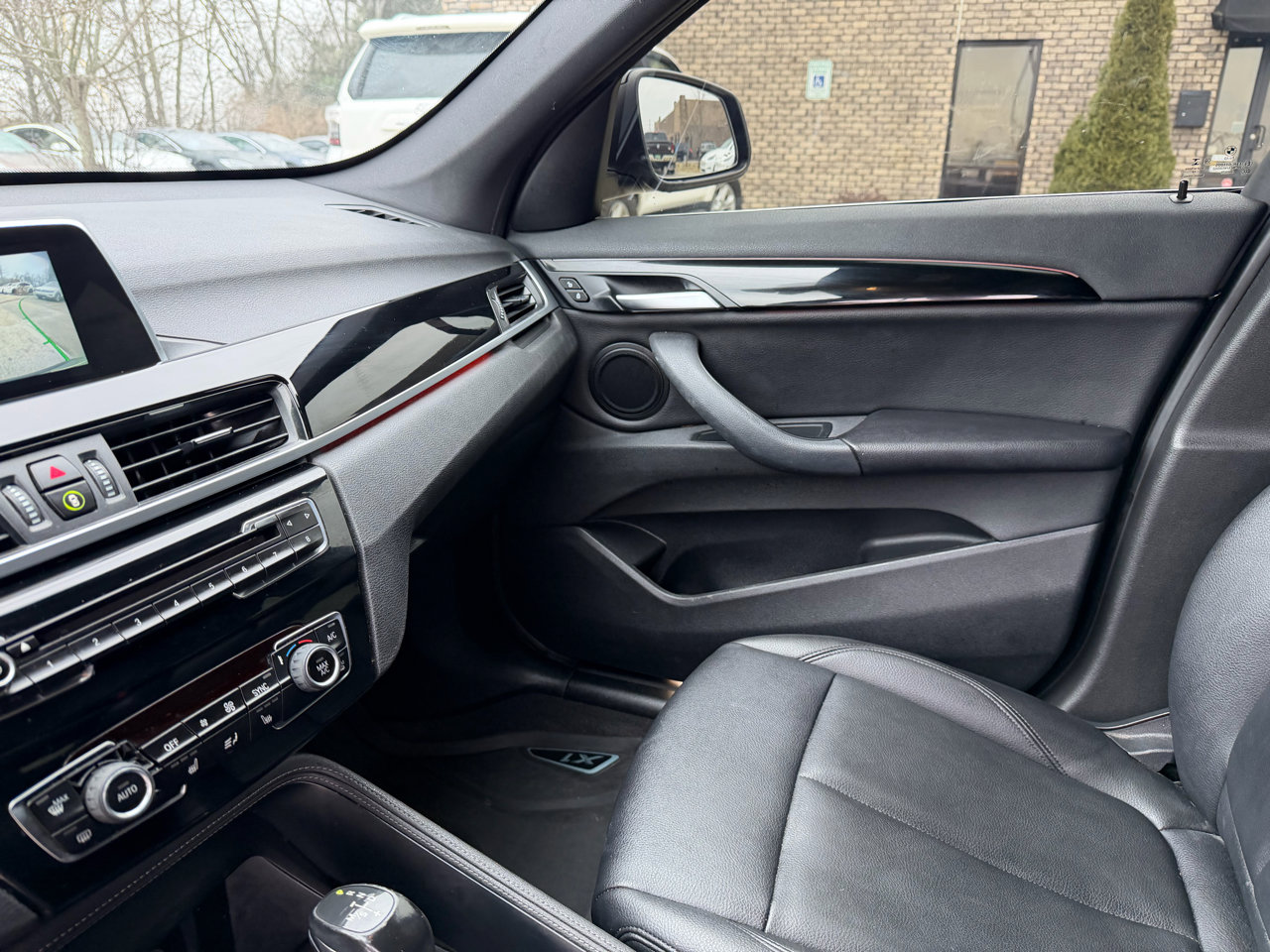 Used 2019 BMW X1 xDrive28i w/ Convenience Package image 10