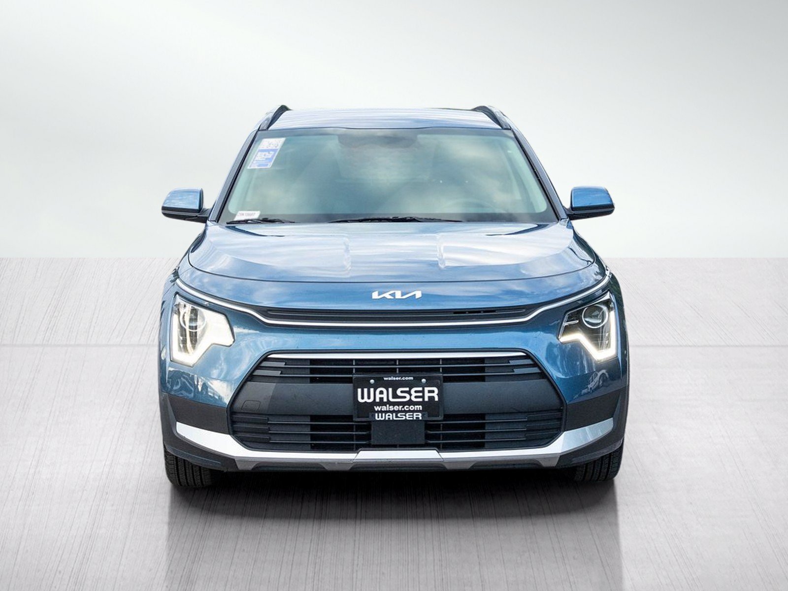 Used 2023 Kia Niro EX w/ EX Cold Weather Package FWD image 9