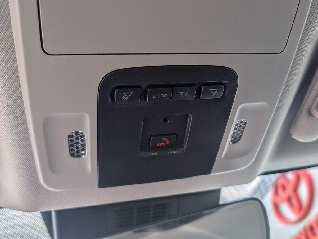 Certified 2025 Toyota Camry XLE AWD/4WD image 31