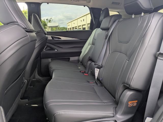 New 2026 INFINITI QX80 Luxe AWD/4WD image 12
