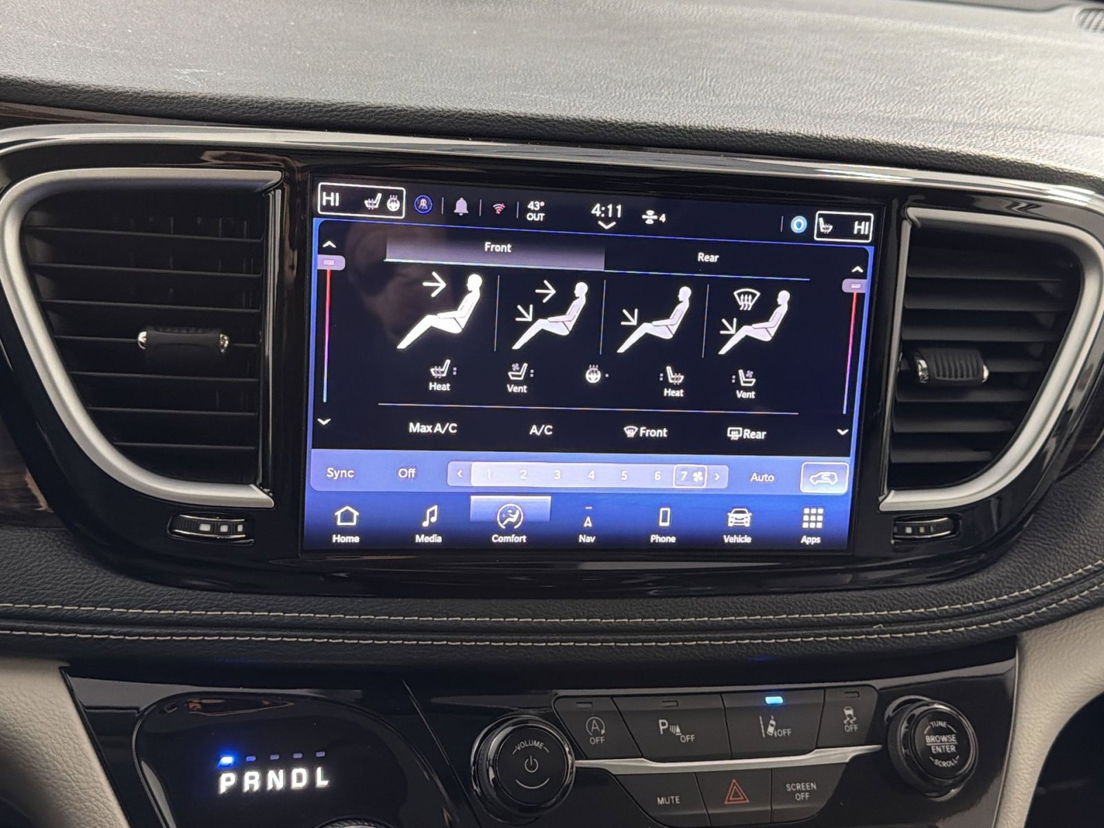 Used 2024 Chrysler Pacifica Limited image 21