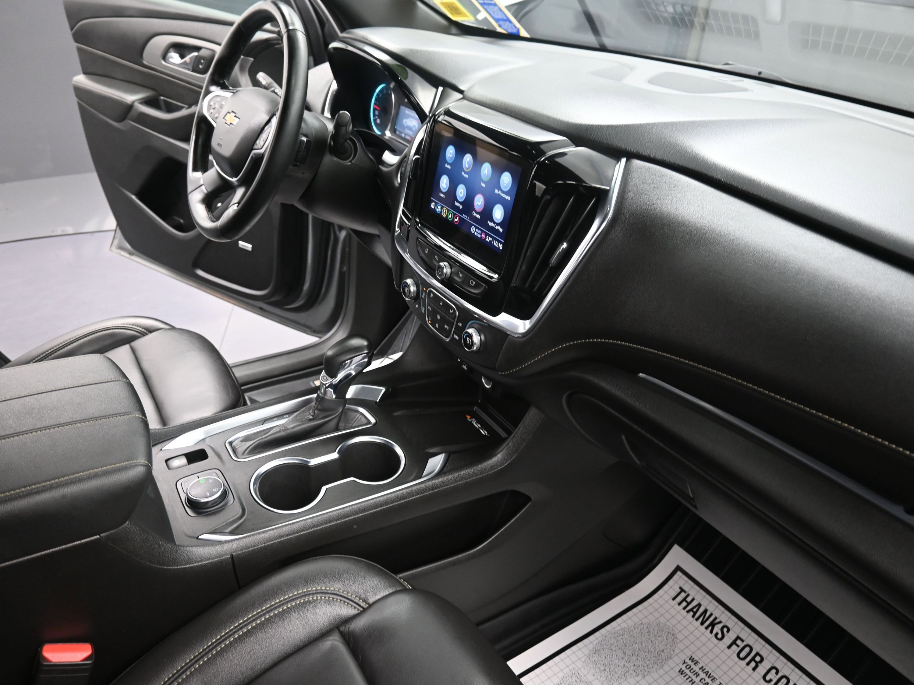 Used 2023 Chevrolet Traverse LT w/ LT Premium Package image 32