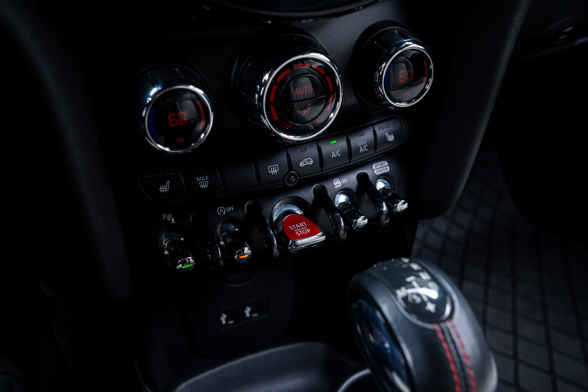 Used 2019 MINI Cooper S w/ Signature Upholstery Package FWD image 14