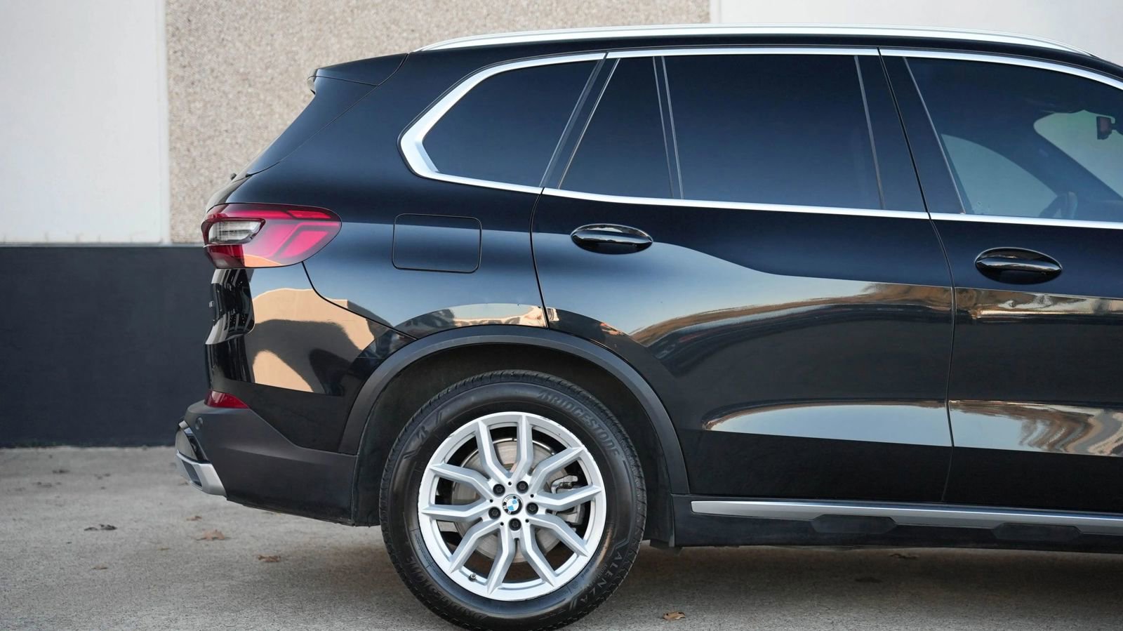 Used 2019 BMW X5 xDrive40i w/ Convenience Package image 6