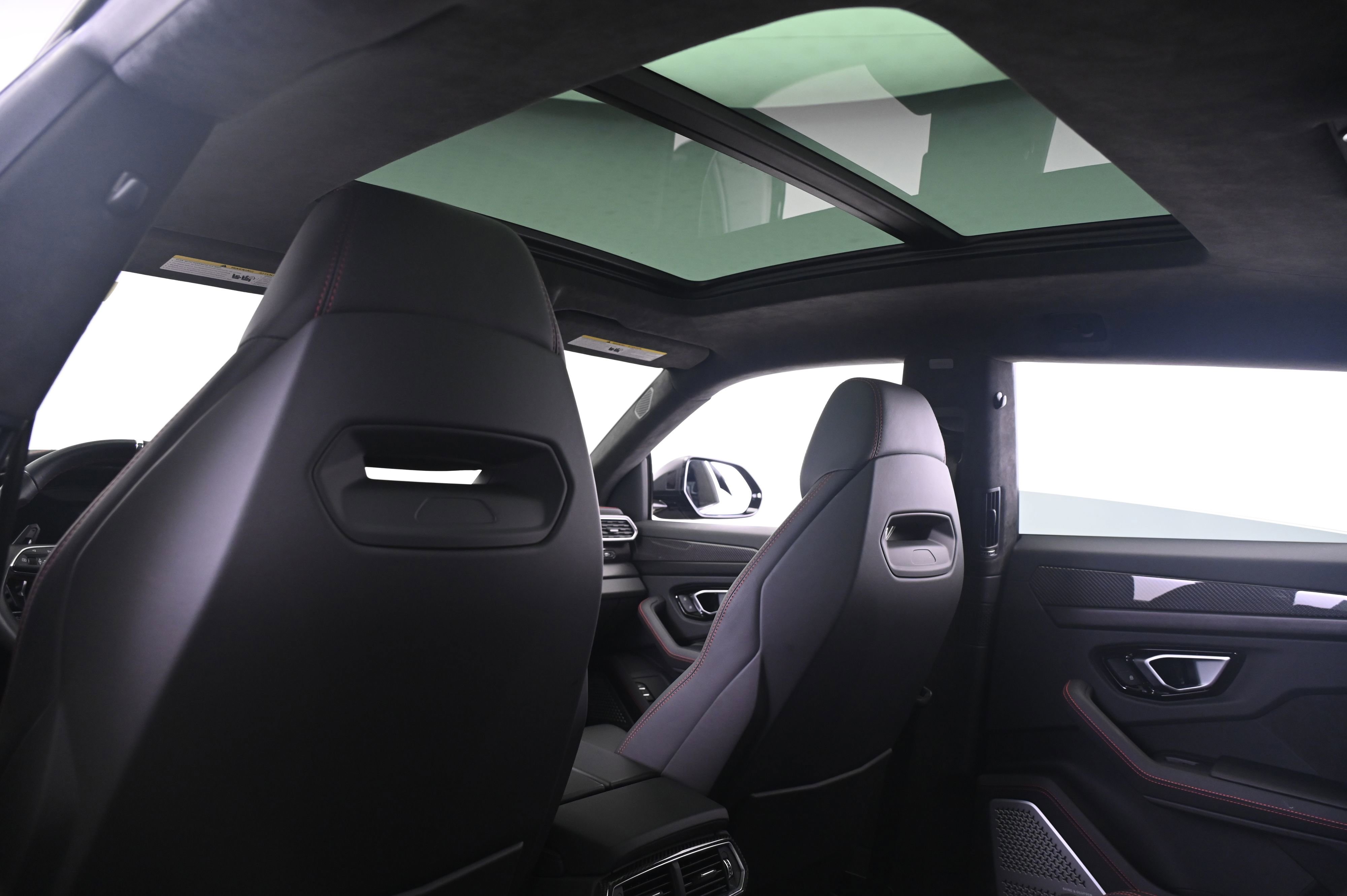 Used 2022 Lamborghini Urus image 25