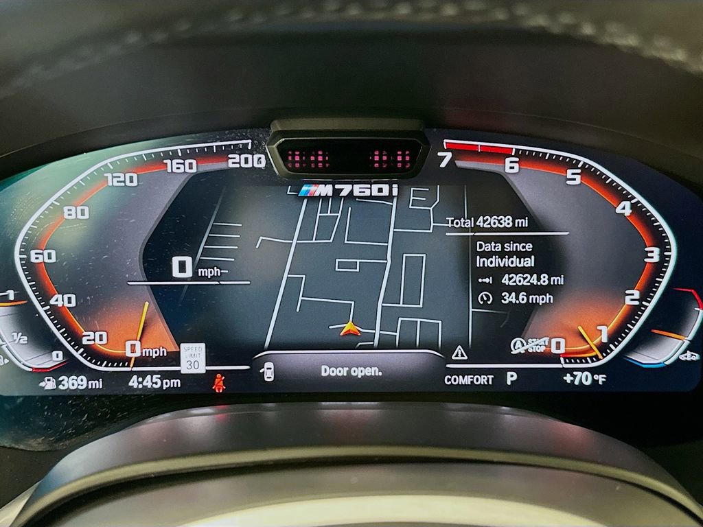 Used 2022 BMW M760i xDrive w/ Luxury Rear Seating Package AWD/4WD image 12
