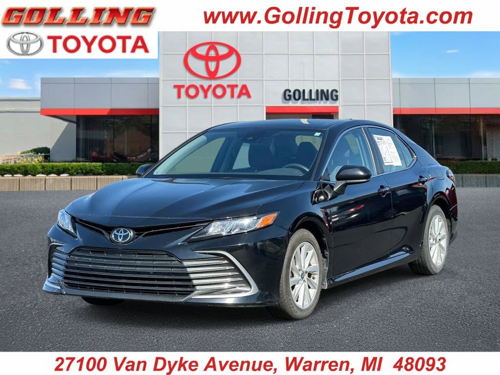 Used 2023 Toyota Camry LE FWD image 1