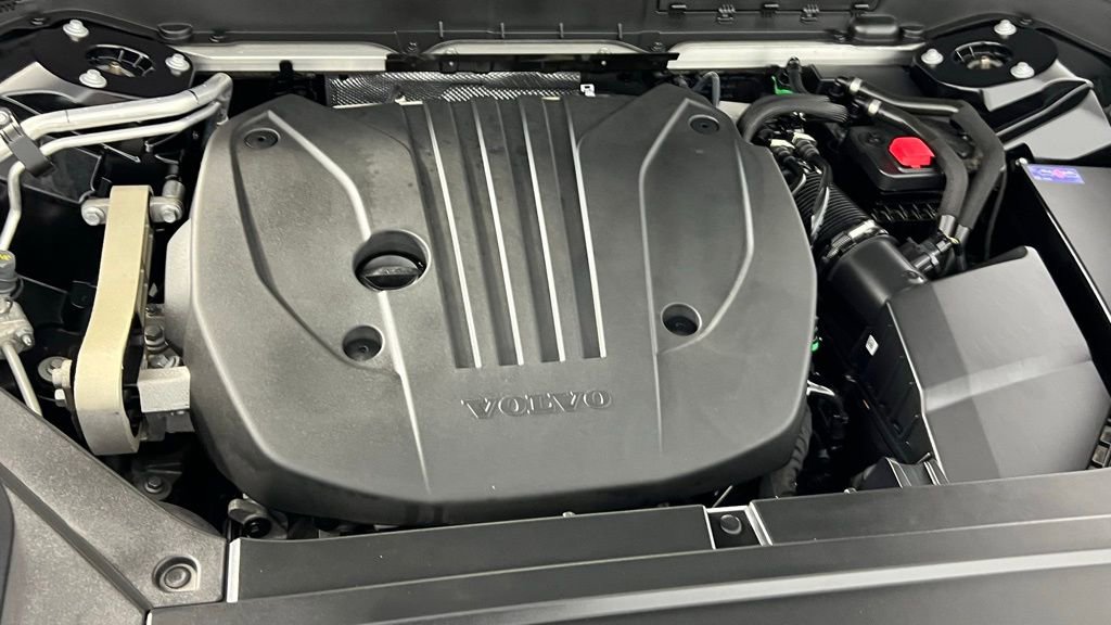 Used 2024 Volvo XC90 B5 Plus image 34