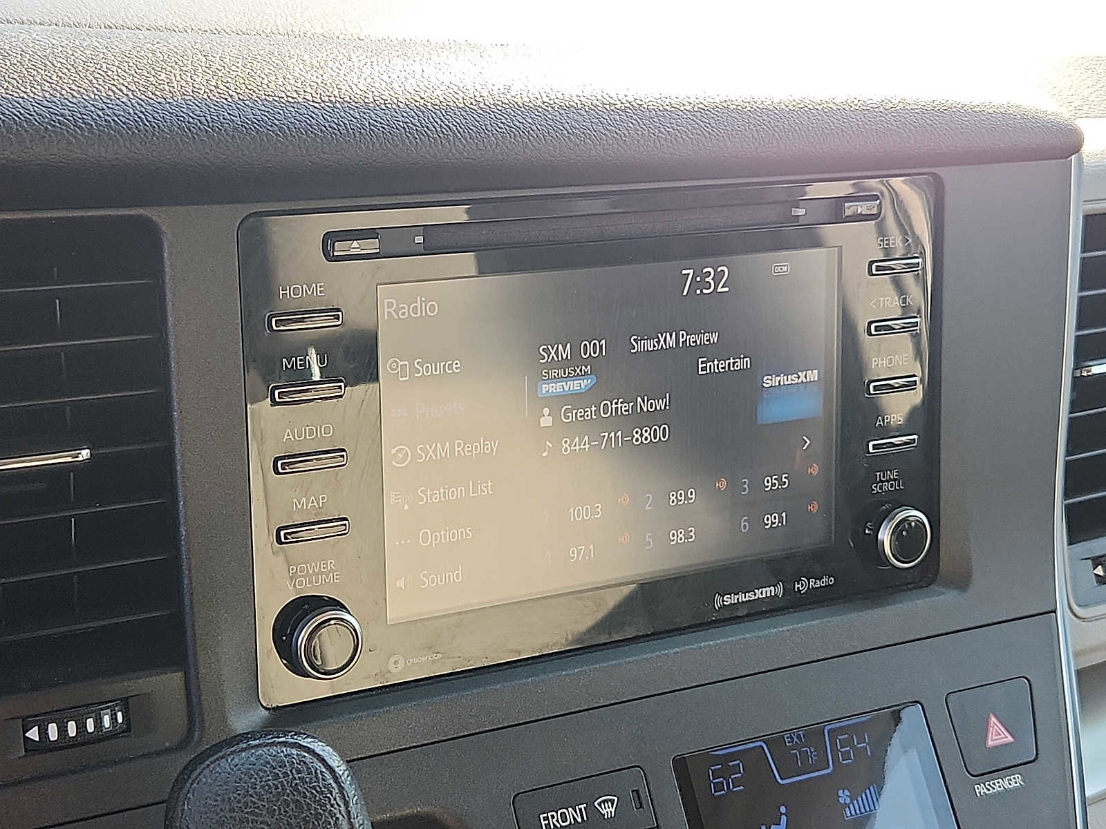 Used 2019 Toyota Sienna LE AWD/4WD image 16
