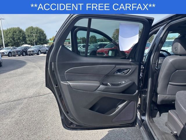 Used 2023 Chevrolet Traverse RS image 26