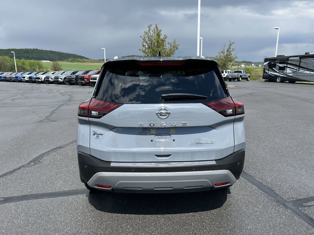 Used 2021 Nissan Rogue SL AWD/4WD image 6