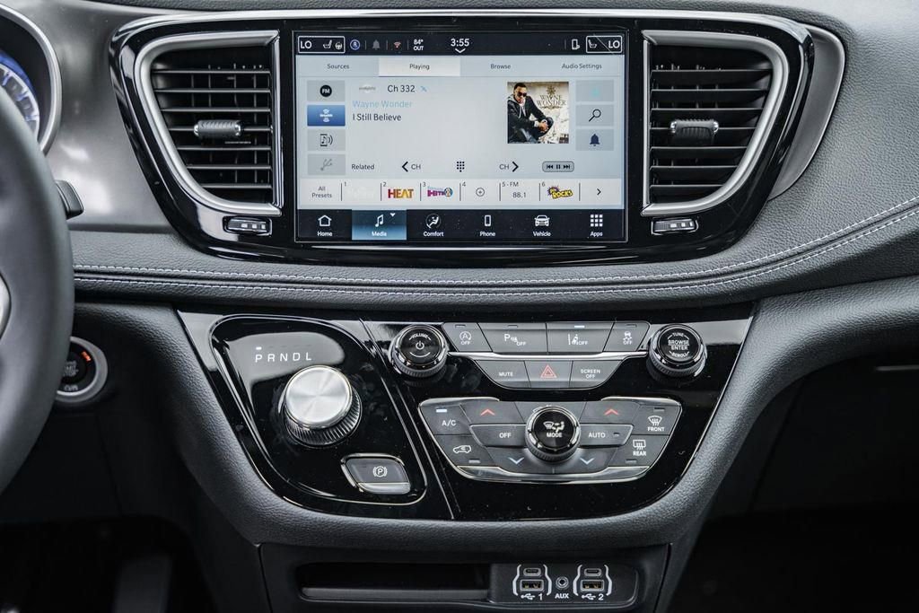 New 2025 Chrysler Pacifica Select FWD image 19