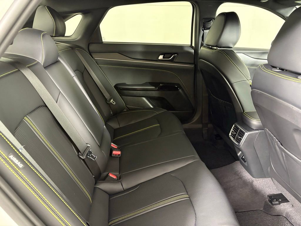 New 2026 Kia K5 GT image 16