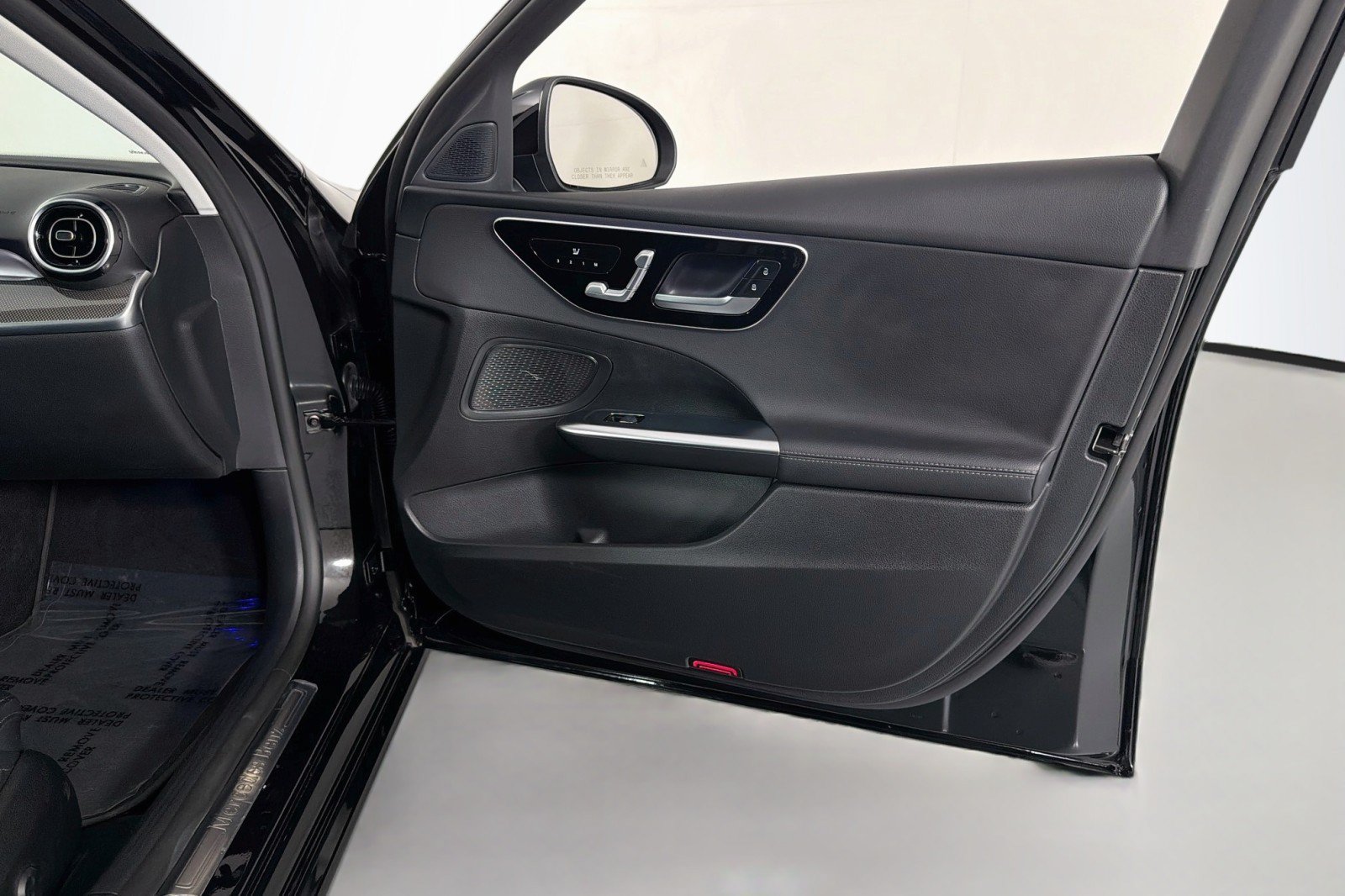 Used 2022 Mercedes-Benz C 300 Sedan image 24