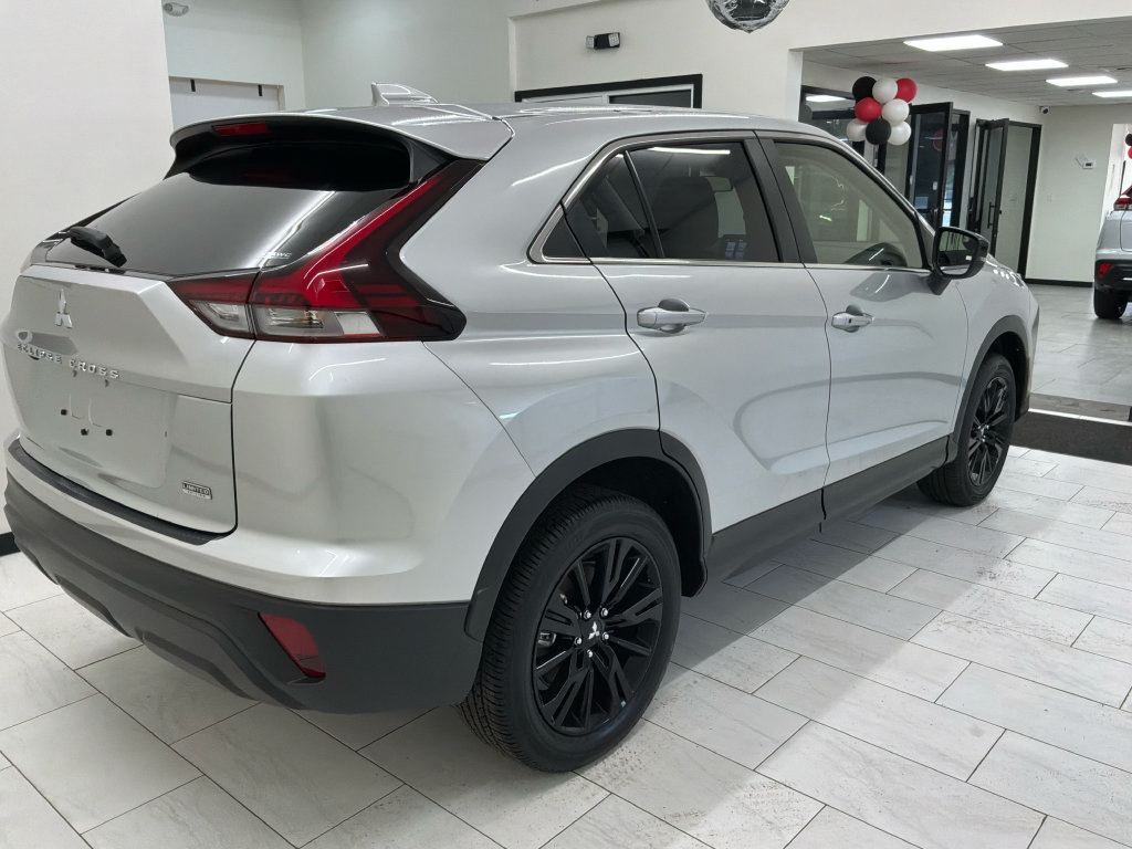 New 2025 Mitsubishi Eclipse Cross LE AWD/4WD image 5