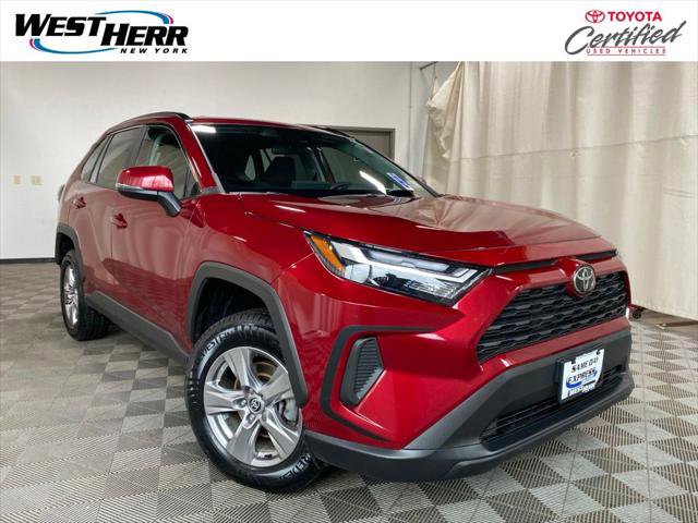 Certified 2022 Toyota RAV4 XLE AWD/4WD image 1