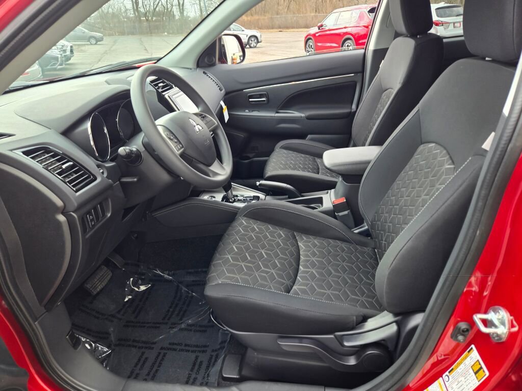 Used 2026 Mitsubishi Outlander Sport ES AWD/4WD image 14