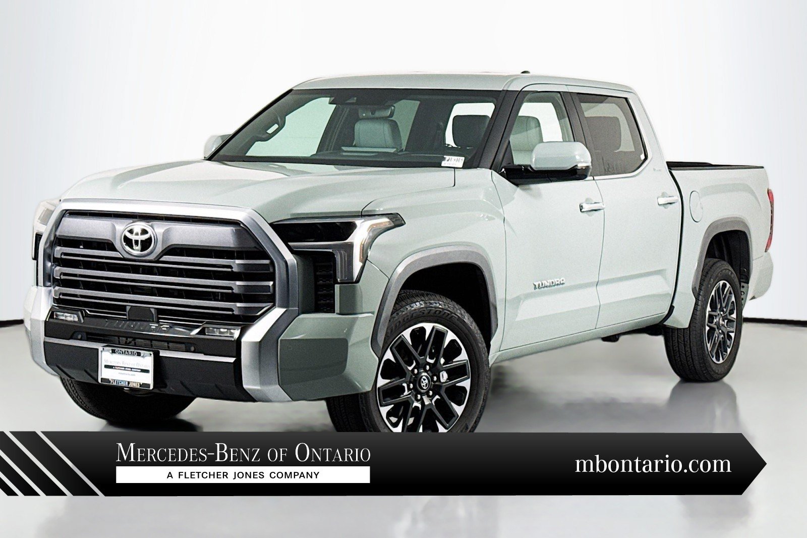 Used 2025 Toyota Tundra Limited AWD/4WD image 1